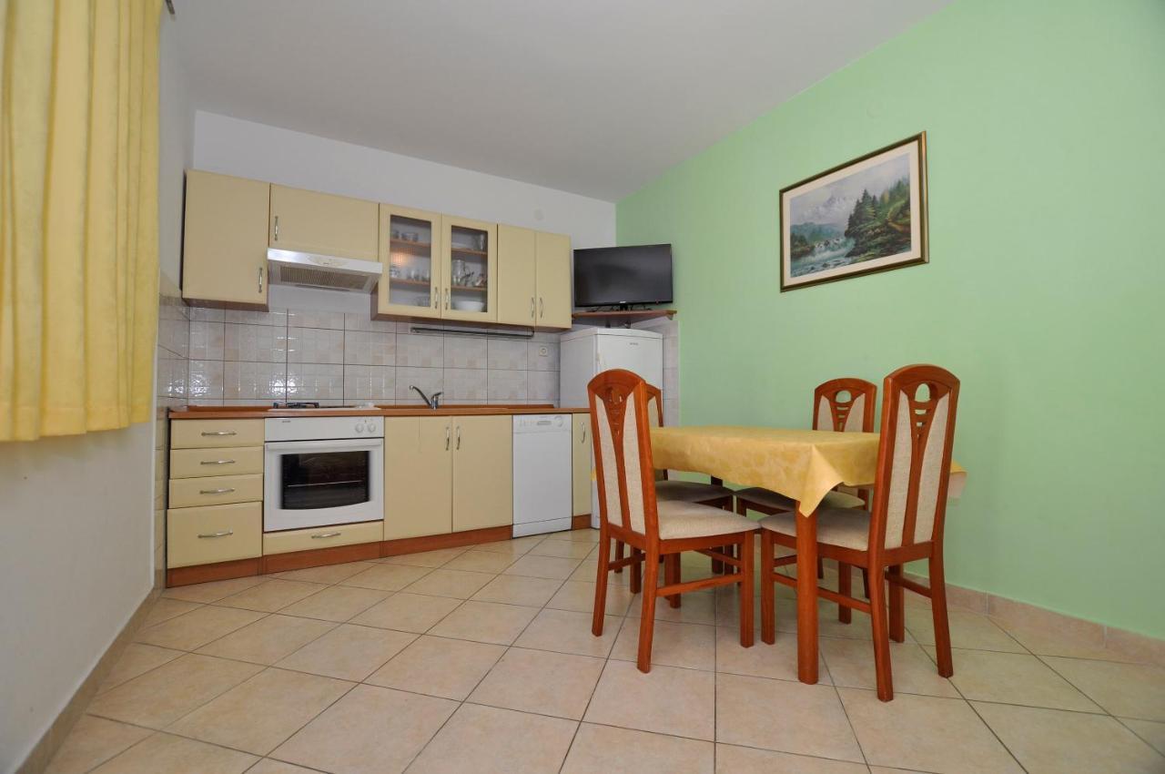 Vila Ana Mirela Slatine Luaran gambar